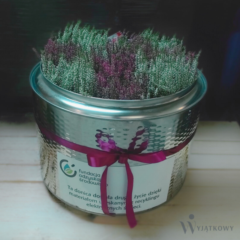 Donica z materiałów z recyklingu