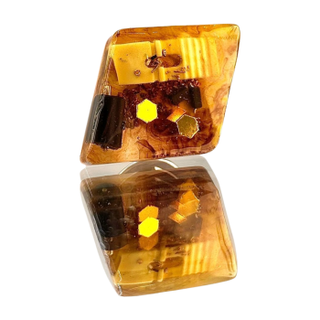 wyjatkowa przypinka do marynarki